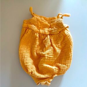 5 for $25 Bundle ⭐️ Grayson Collective 6-9 Months Baby Girl Yellow Bubble Romper